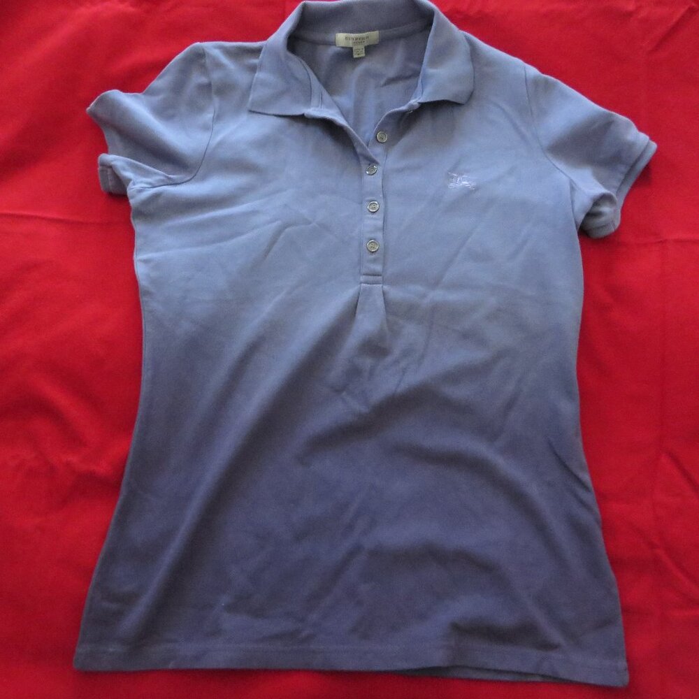 Women’s Burberry authentic t-shirt Size Large